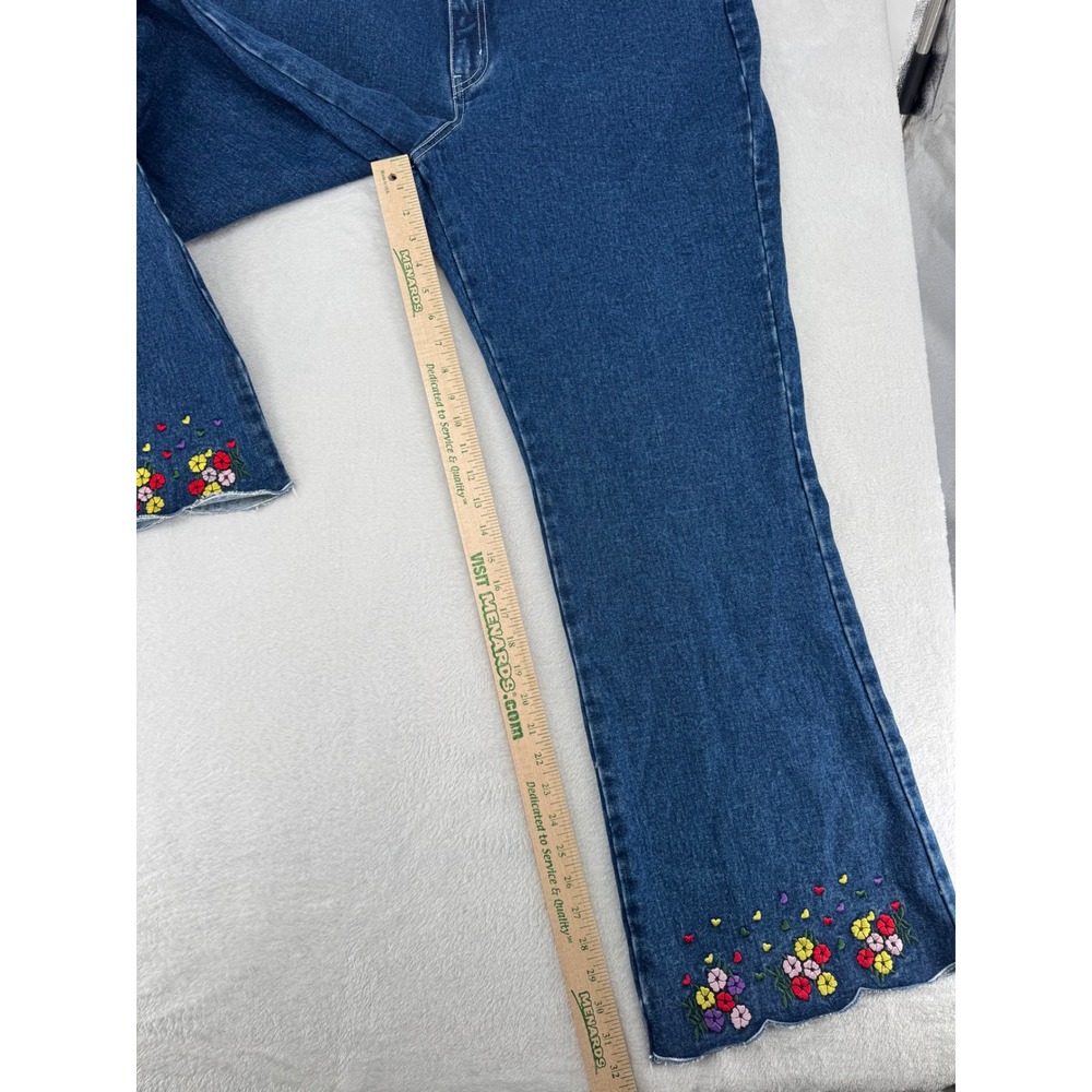 Revolt Vintage Floral Embroidered Scallop Hem Jeans Blue Wide Leg Plus Size 20 - Picture 2 of 6